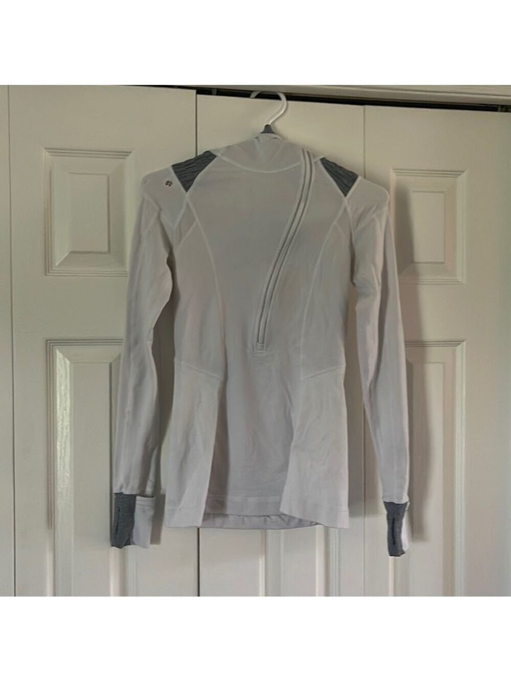 Lululemon 1/4 Zip Up Size 2🥰🥰